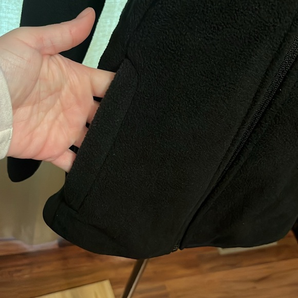 Amazon Essentials Black Fleece Zip Up Jacket Women’s Small - Picture 3 of 16